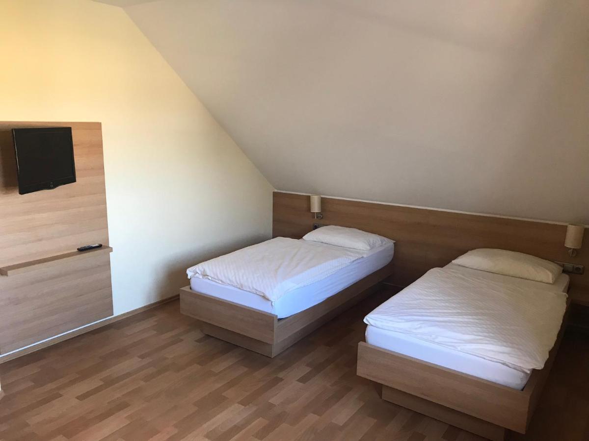 Laupus-Hof Leilighet Bad Vilbel Eksteriør bilde